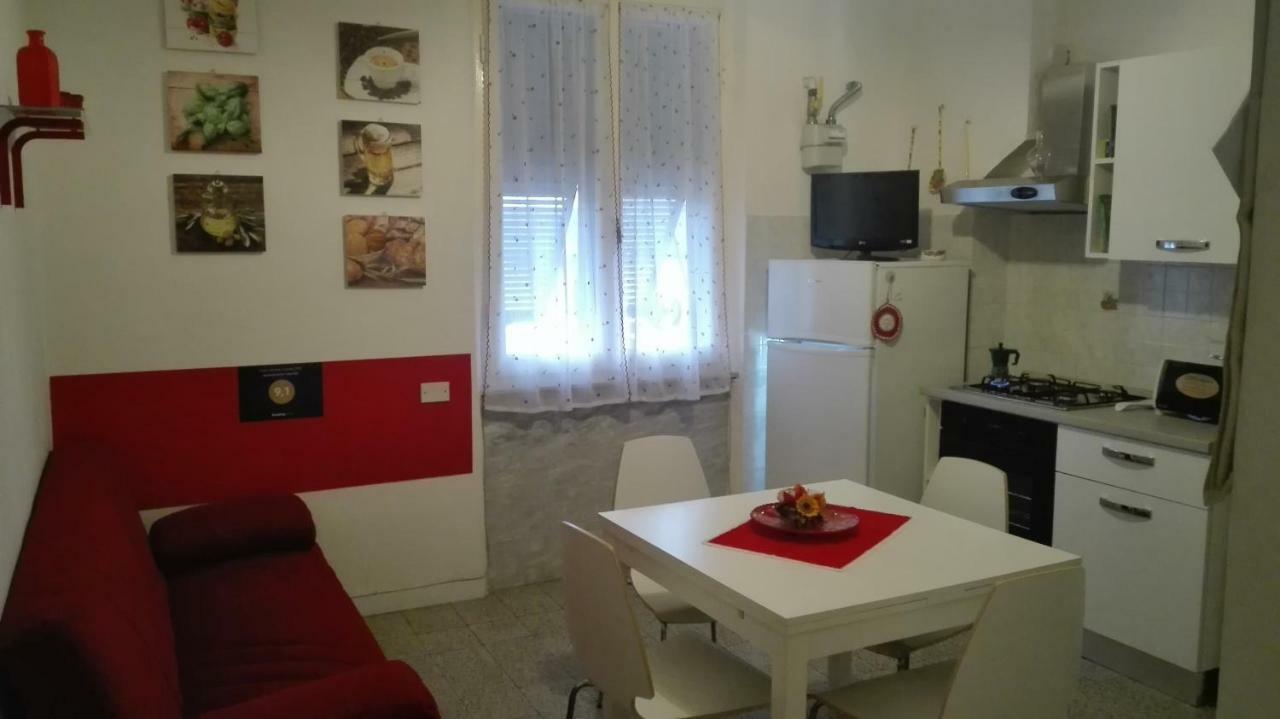 Appartamento Tata Geli La Spezia Esterno foto